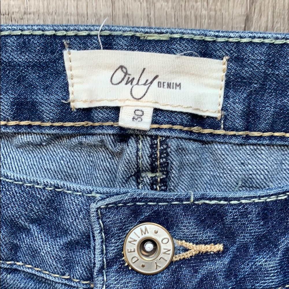 DISTRESSED JEANS - Picture 5 of 8